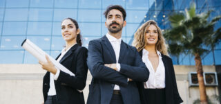 gruppo di tre architetti moderni